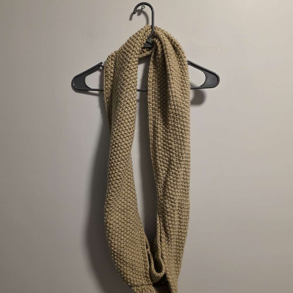 Old Navy Tan Knit Scarf